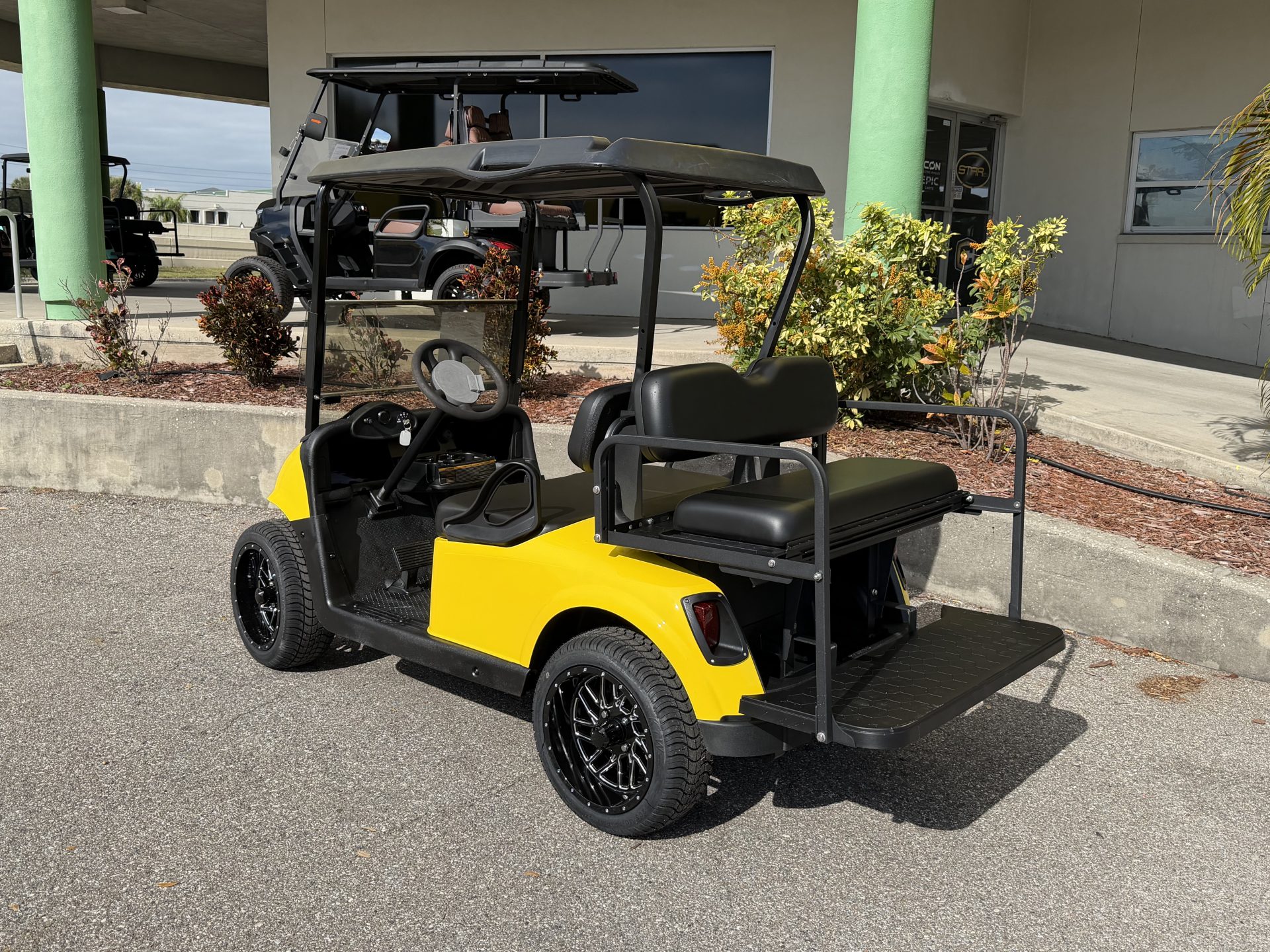 Refurbished EZGO RXV Elite Lithium - Image 2