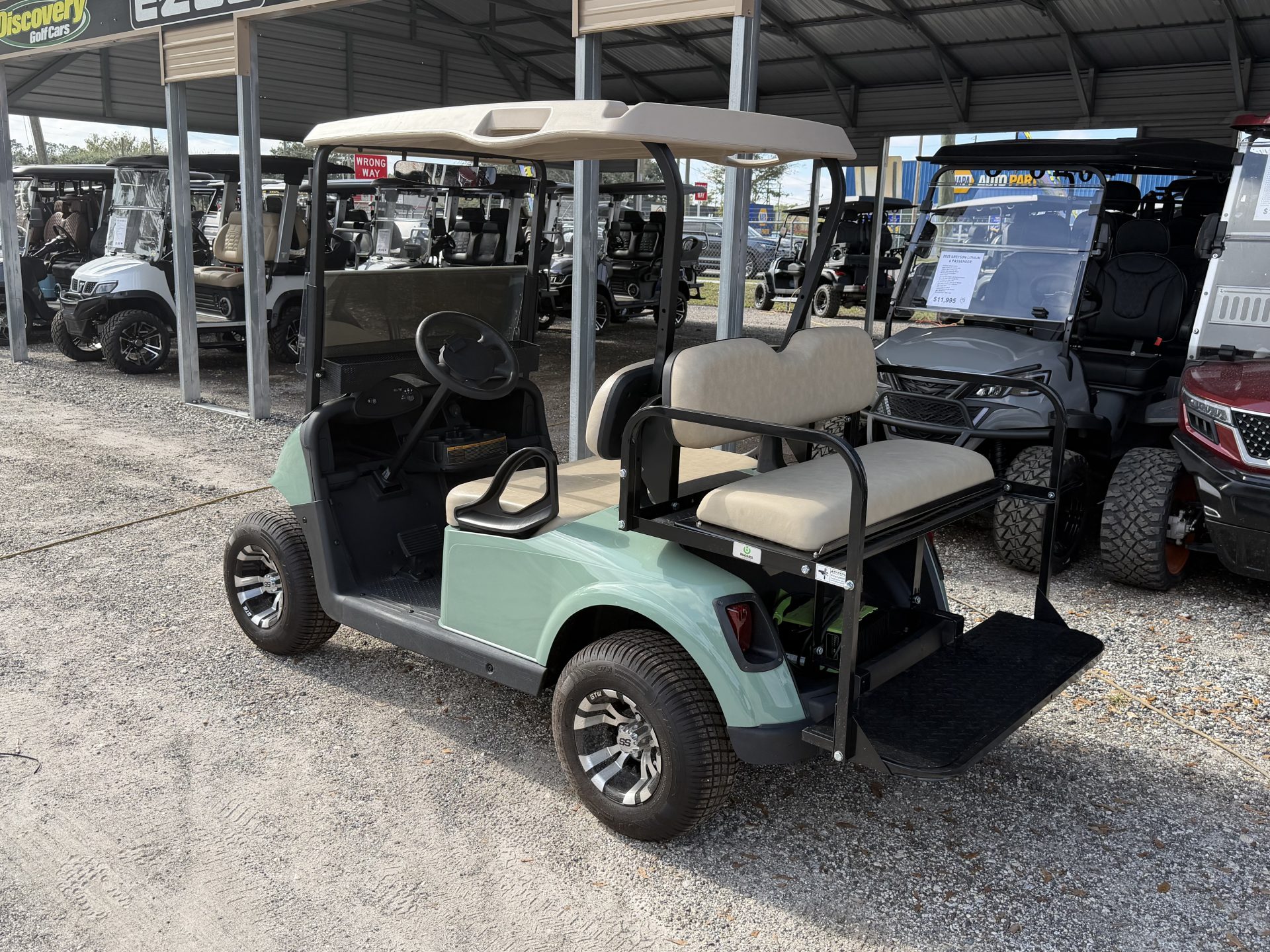Refurbished EZGO RXV Elite Lithium - Image 2