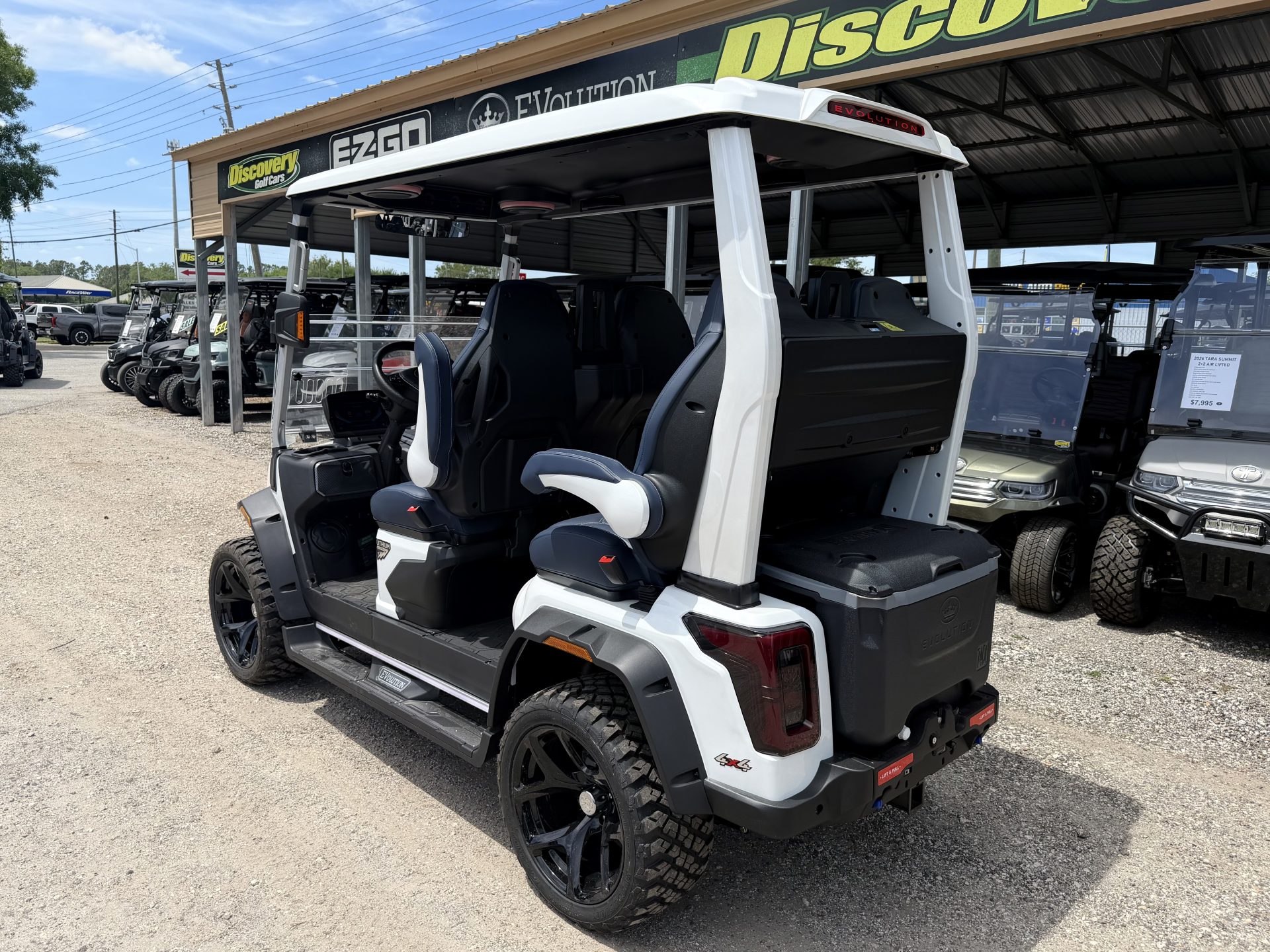2026 Evolution D-MAX XT4 - Image 2