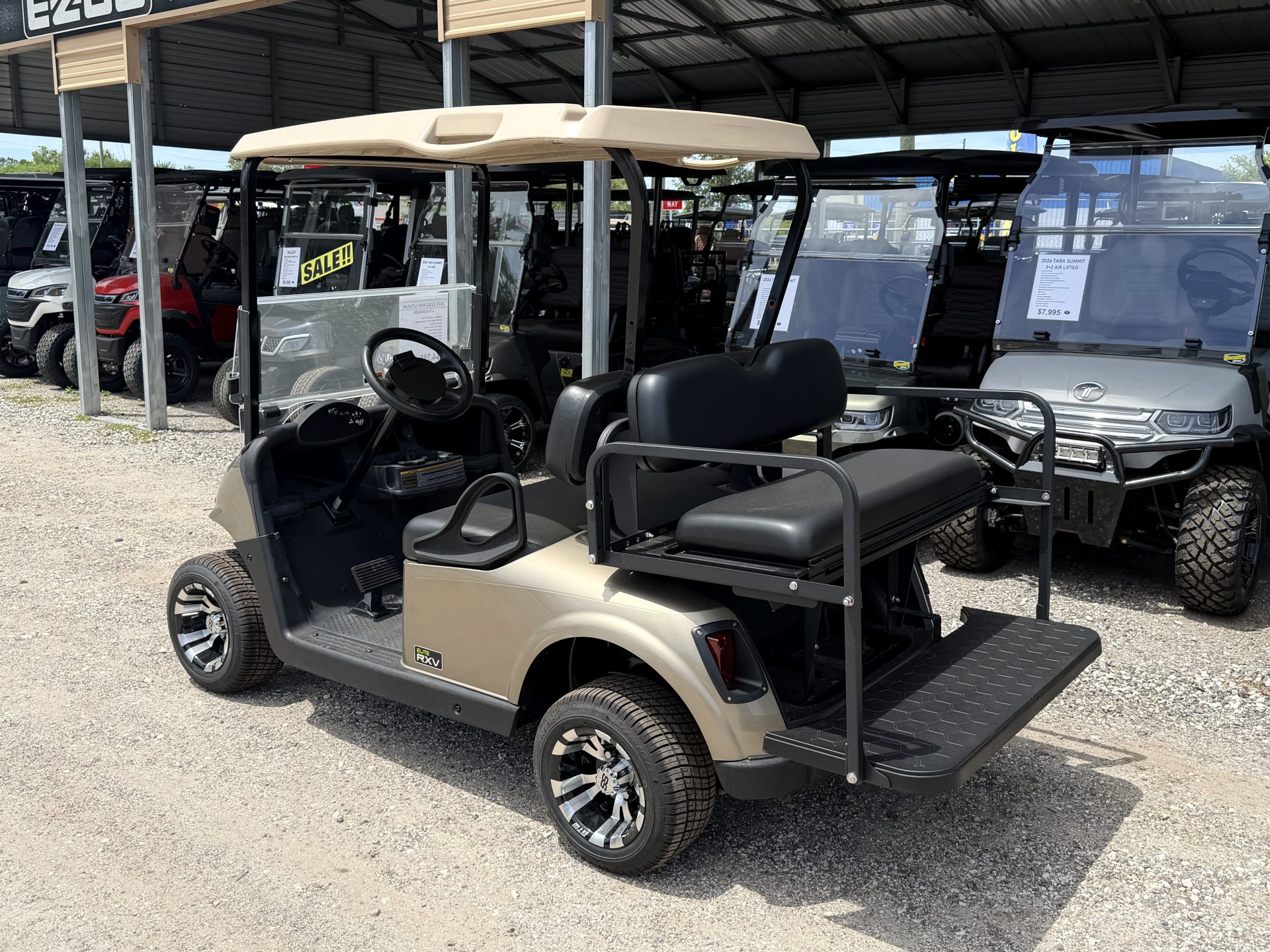 2020 EZGO Lithium RXV 4 Passenger - Image 2