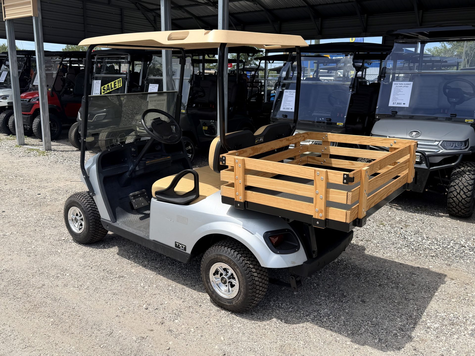 2020 EZGO TXT Utility Gas Kawasaki - Image 2