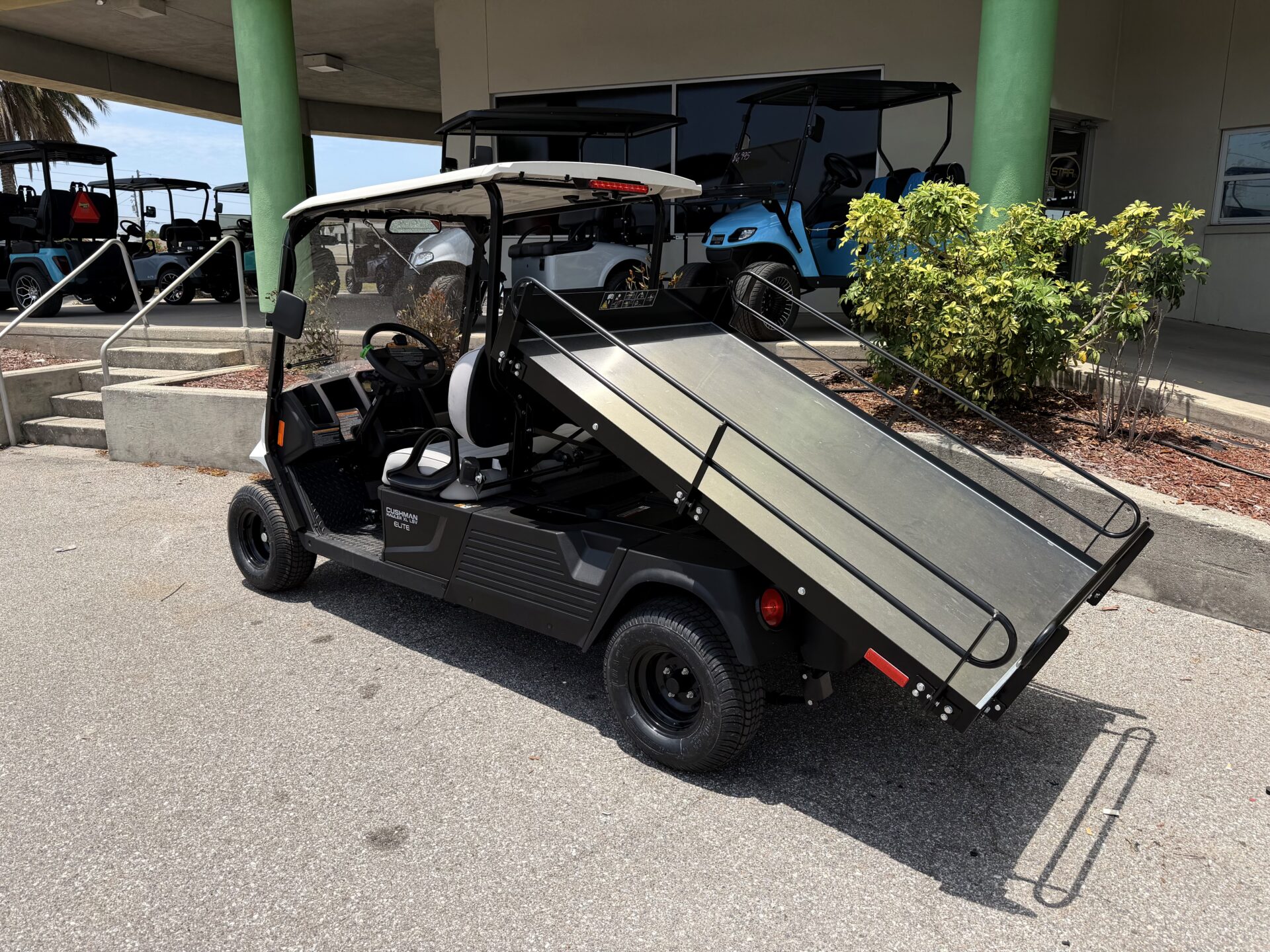 2026 Cushman Hauler XL Elite LSV - Image 2