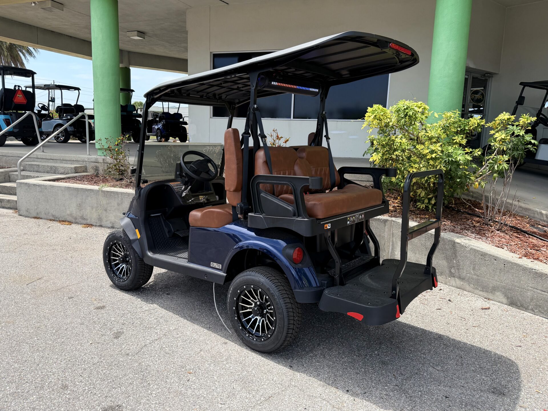 2026 EZGO RXV 4 Summit XTL - Image 2