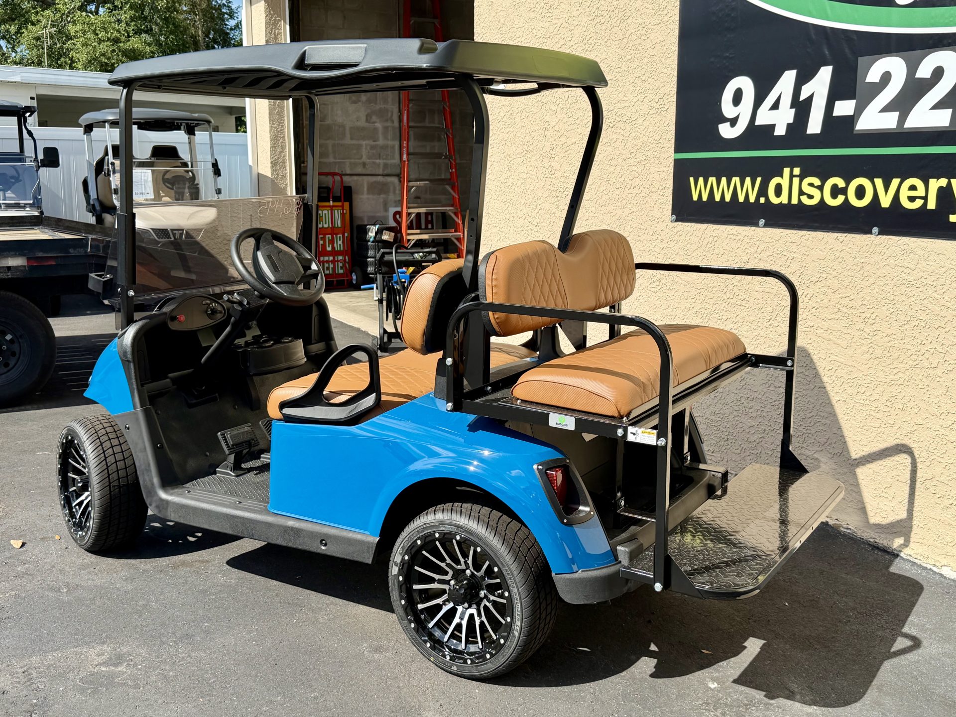 2020 EZGO RXV Refurbished Lithium Florida Blue - Image 2