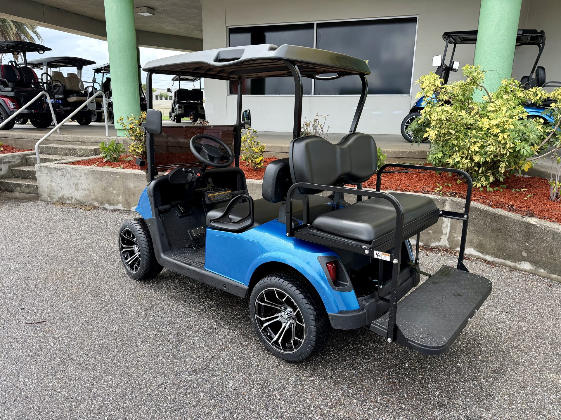 2021 EZGO RXV Refurbished Lithium - Image 2