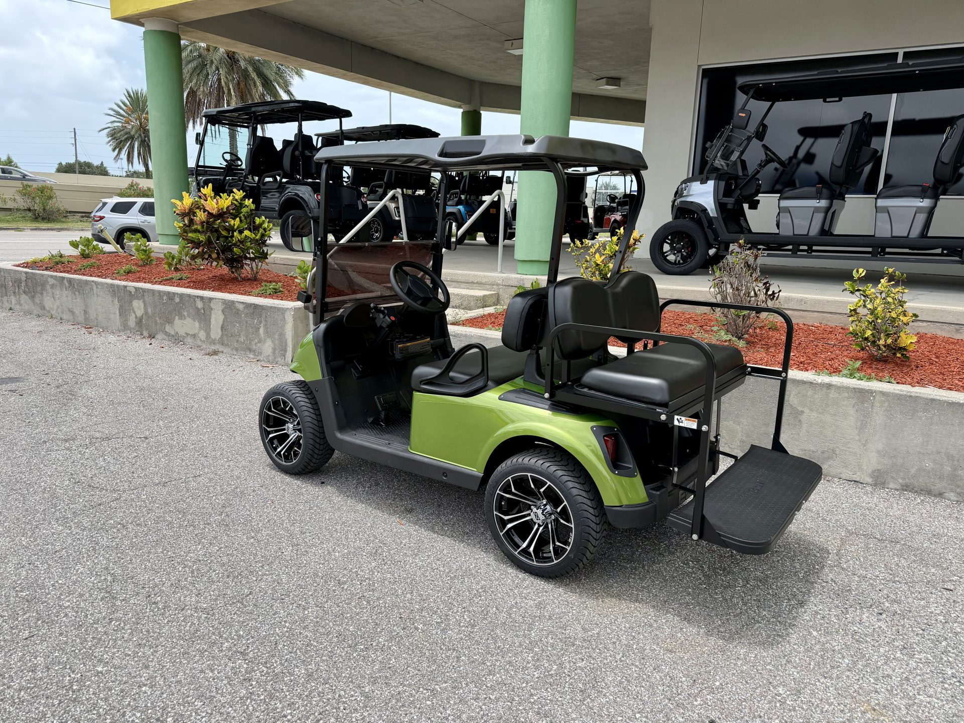 2020 EZGO RXV Refurbished Lithium - Image 2