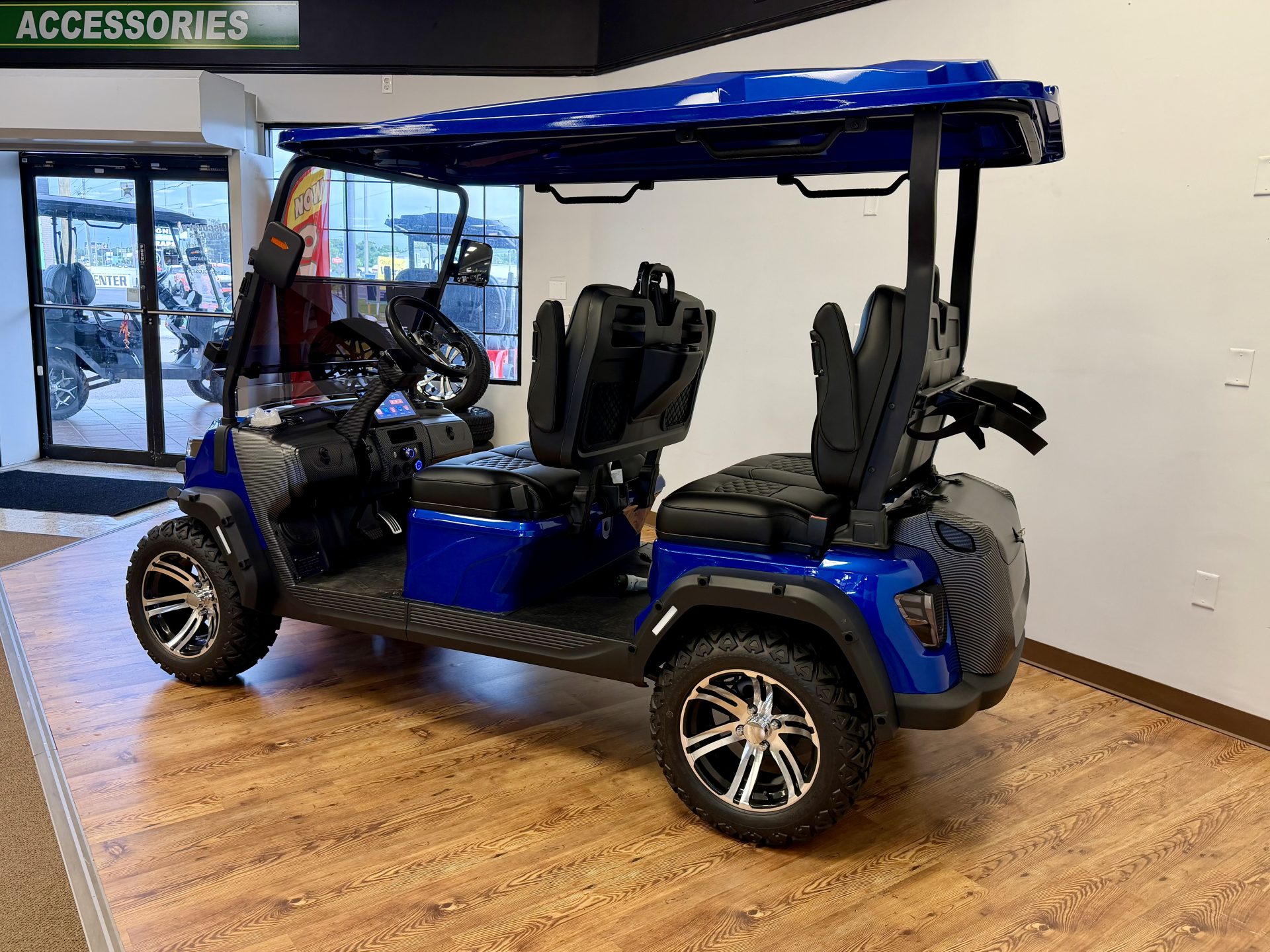 2026 EVFMX 4 Forward Facing - Image 2