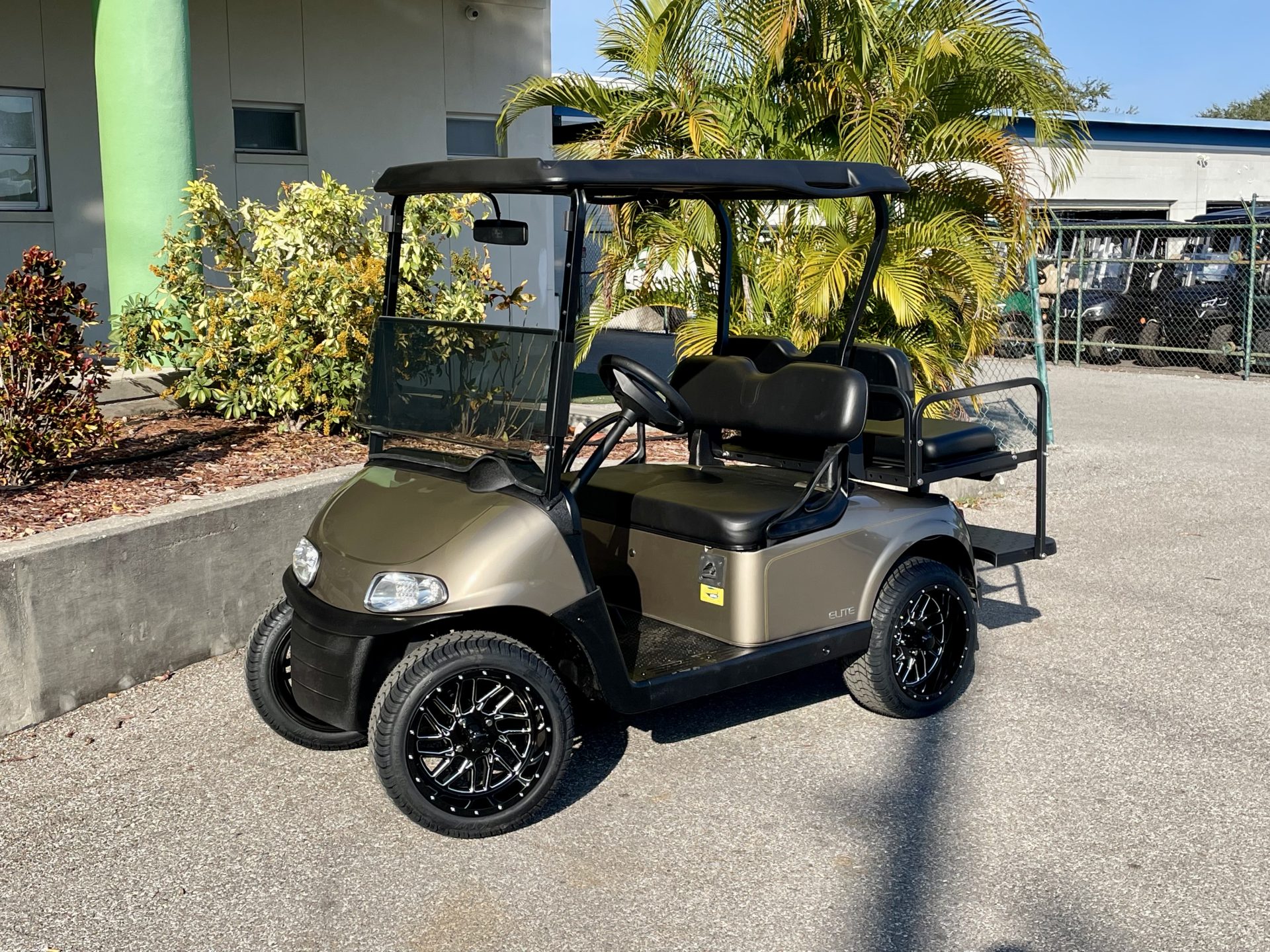 Refurbished EZGO RXV Elite Lithium